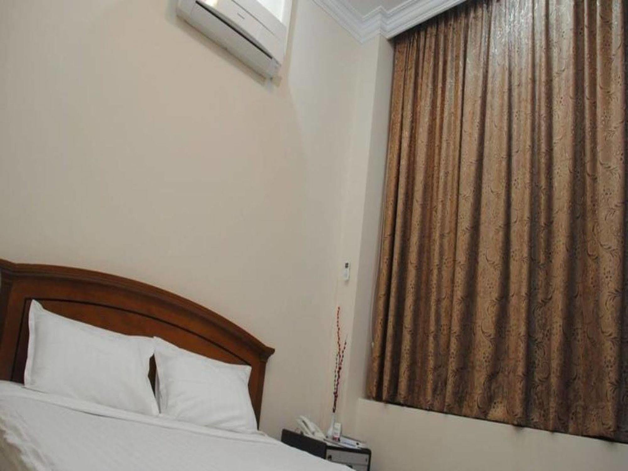 Royal Star Guest House Yangon Ngoại thất bức ảnh